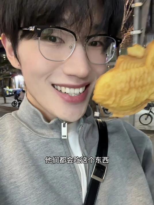这么大的章鱼小丸子……