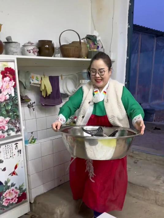 过年吃顿鲟鱼,寓意年年有余