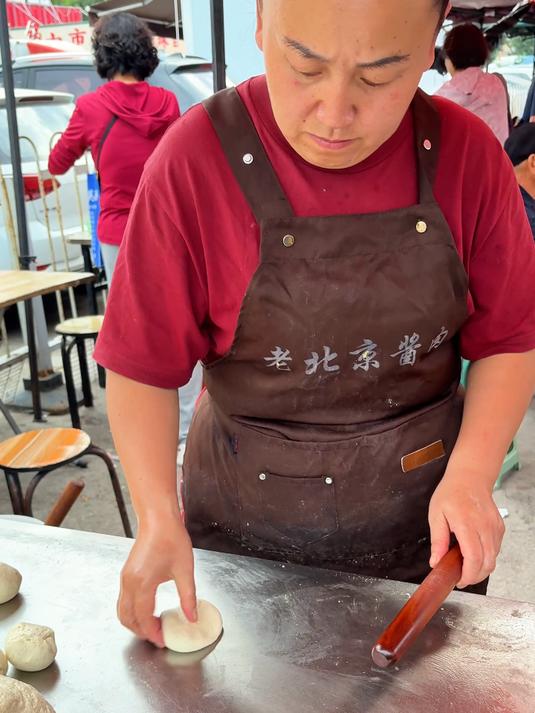 太原街头1元一个的老北京芝麻饼,松软好吃!