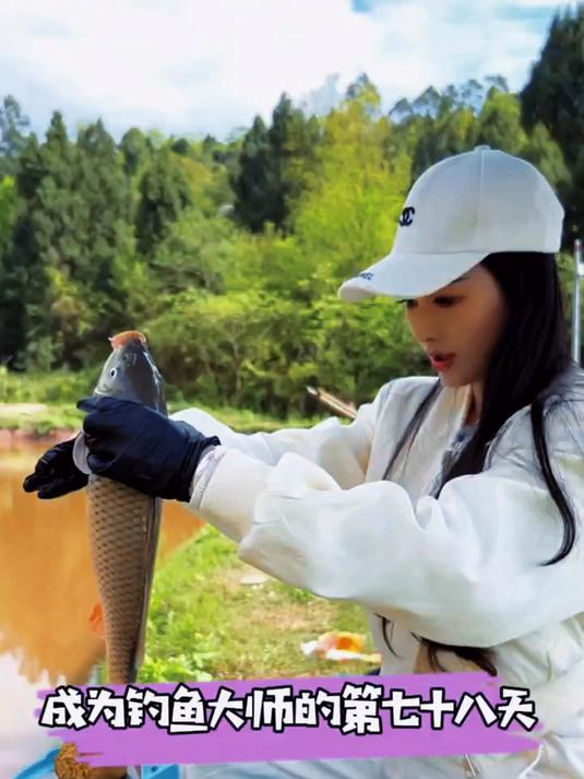 以为今天200块是来盘大草鱼的,结果大草鱼变成了小鲫鱼