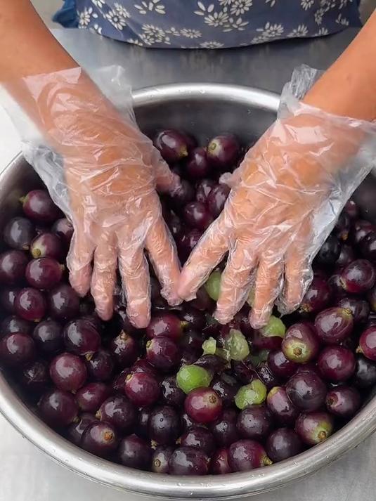 又到了葡萄大量上市的时候，来看看用十斤葡萄能酿出多少葡萄酒？