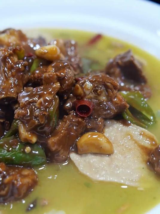 排骨素鸡 其实这个菜不常见,但好吃