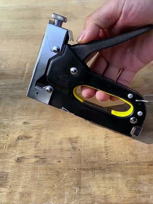 手动打钉气钉枪强力四用射钉器家用线槽门型U型木工五金维修专用