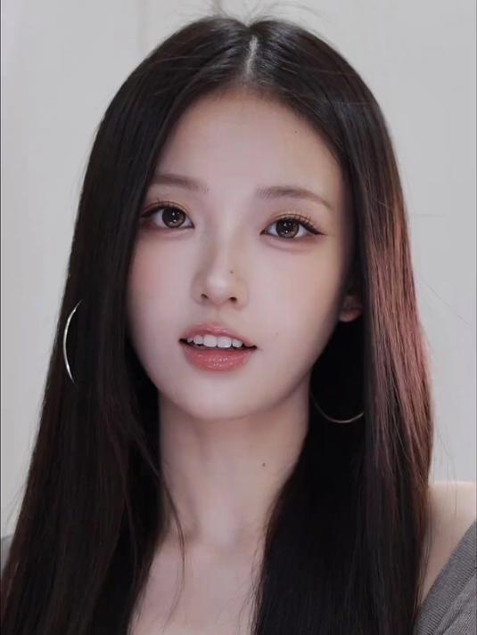 淡颜请画！清透+质感早秋杏仁奶茶妆～