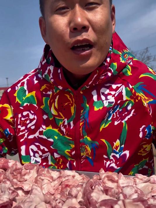 铁锅红烧鸡冠油,大江大河向东流!这口我爱吃