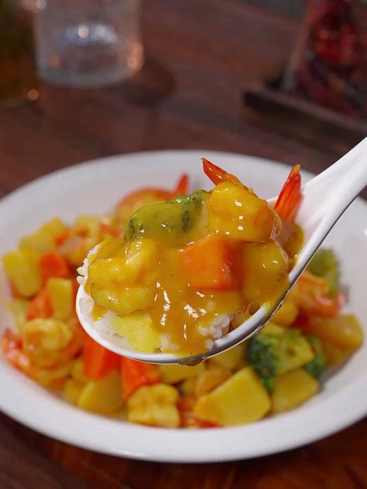 简单易做的咖喱拌饭