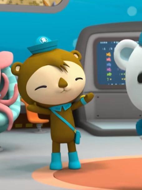 海底小纵队:牛羚群迁徙遗落小幼崽,小纵队火力全开给保驾护航