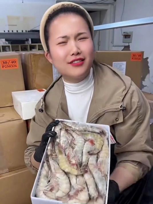 厄瓜多尔白虾来袭！大只饱满，肉嫩弹牙～