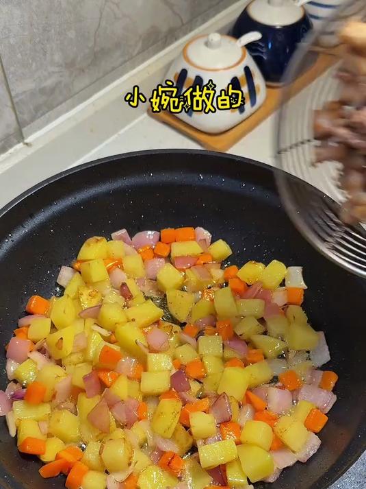 家里有孩子的一定要试试这个咖喱鸡腿饭,和西餐厅买的一模一样