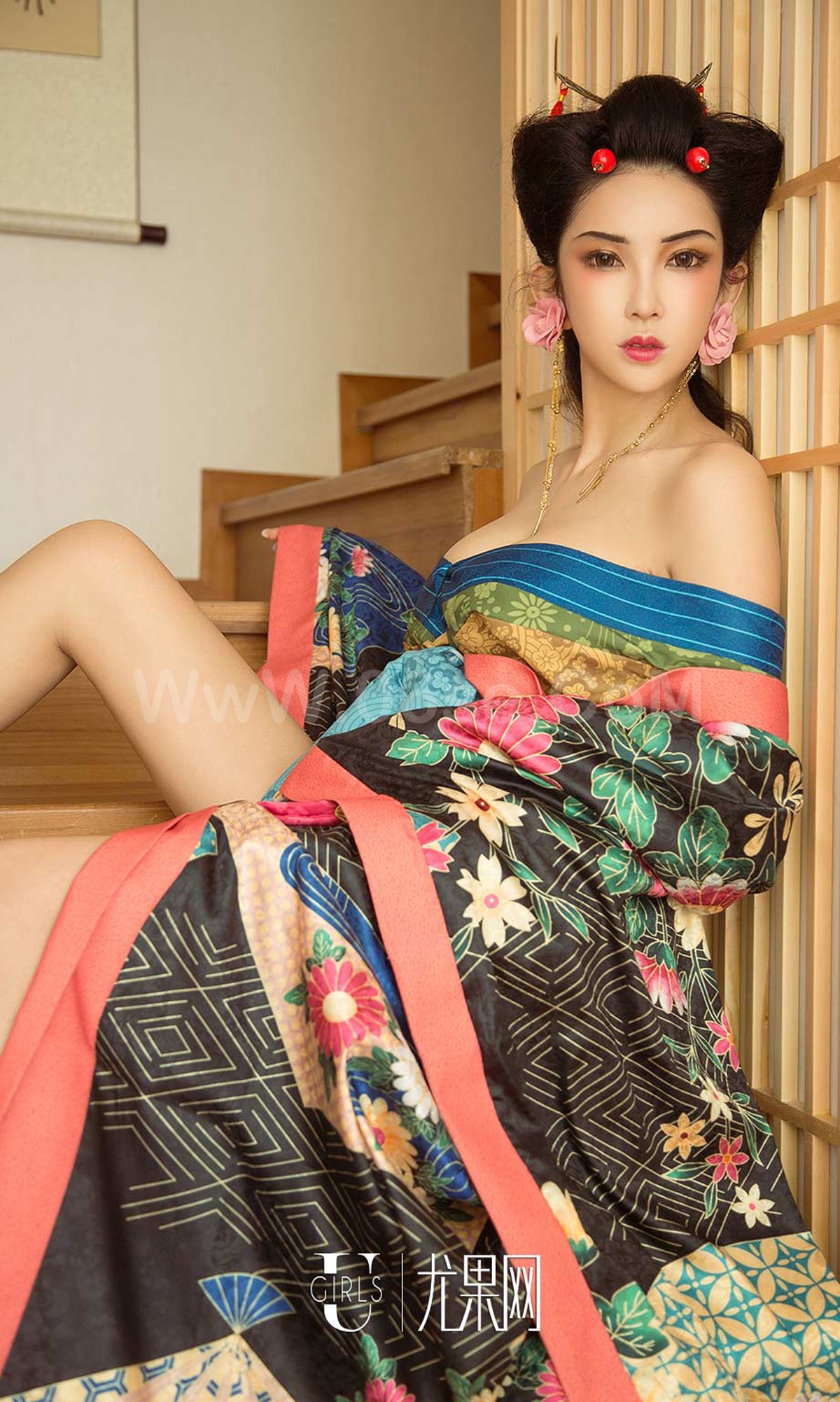 图片[8]-[Ugirls爱尤物] No.1170 Chen Guo Guo (陈果果) & Meng Shi Duo (孟十朵) & Qiu Qiu (球球)-六色网