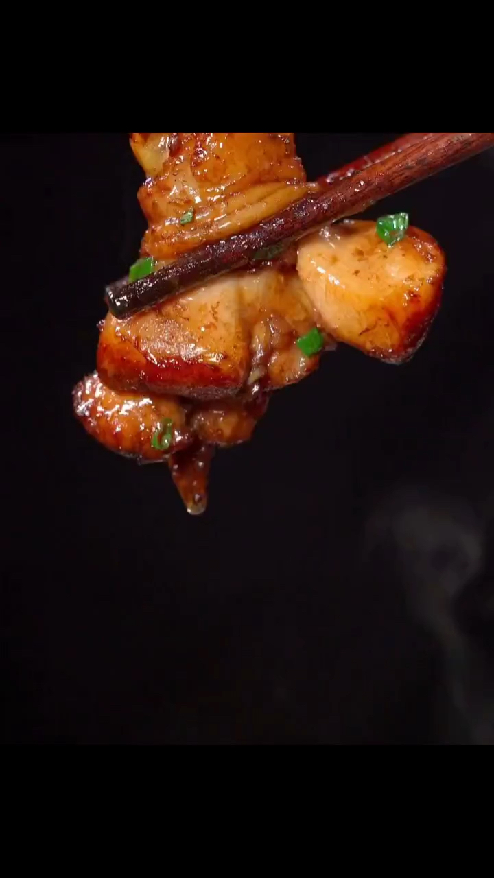 今天分享一道香葱鸡