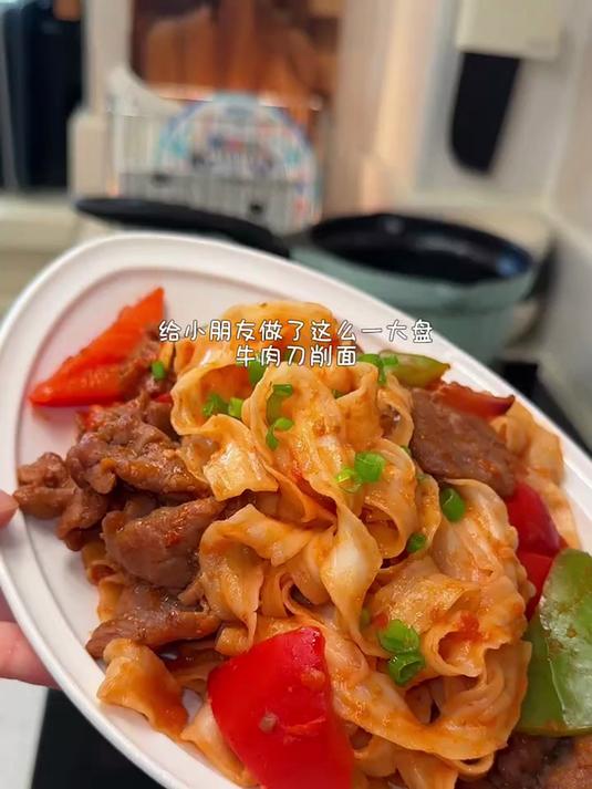 入冬了没想到10分钟就能搞定的牛肉刀削面这么好吃