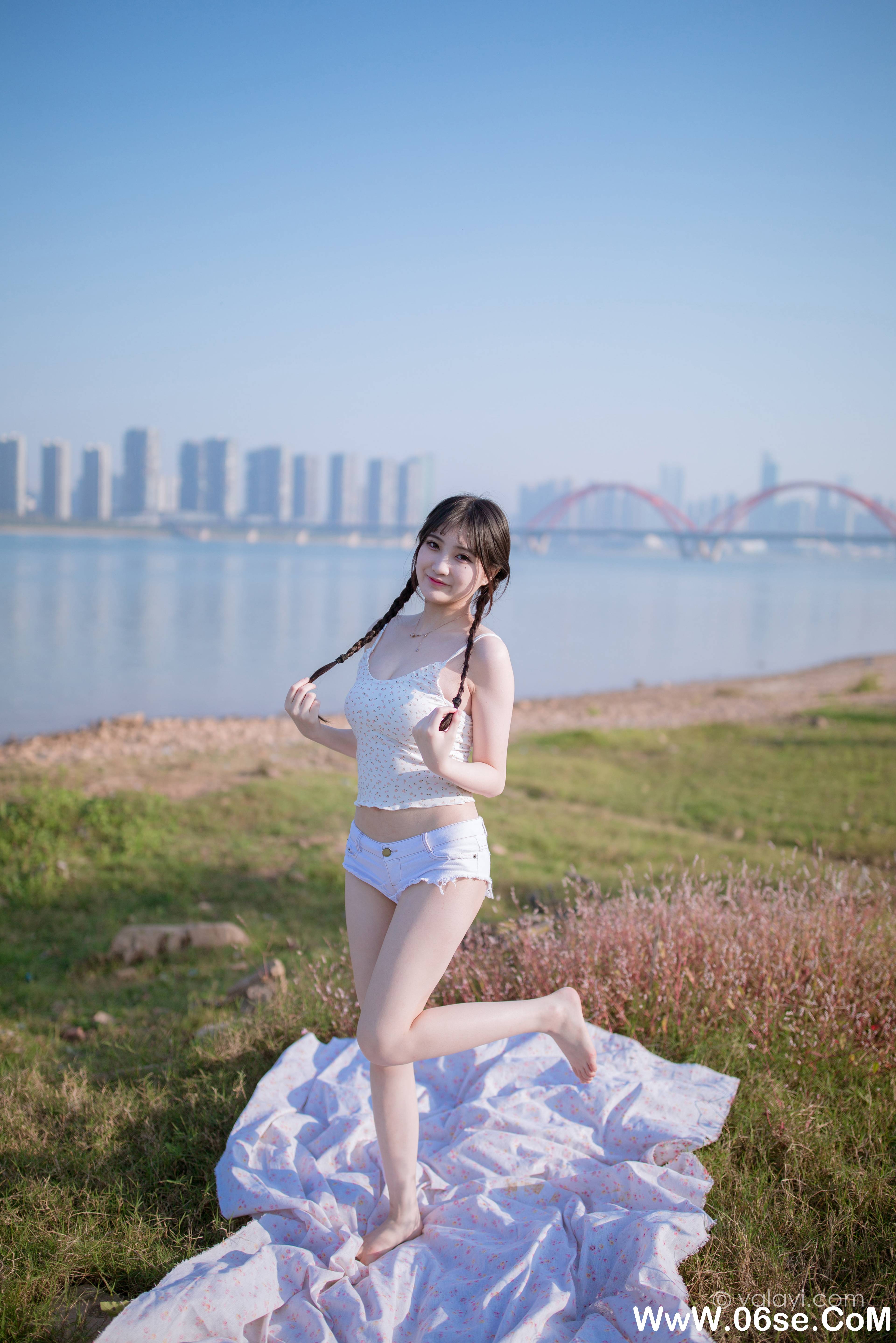 图片[23]-[YALAYI雅拉伊] 2020.12.07 NO.736 瓶儿《去江边》[45P+1P355M]-六色网