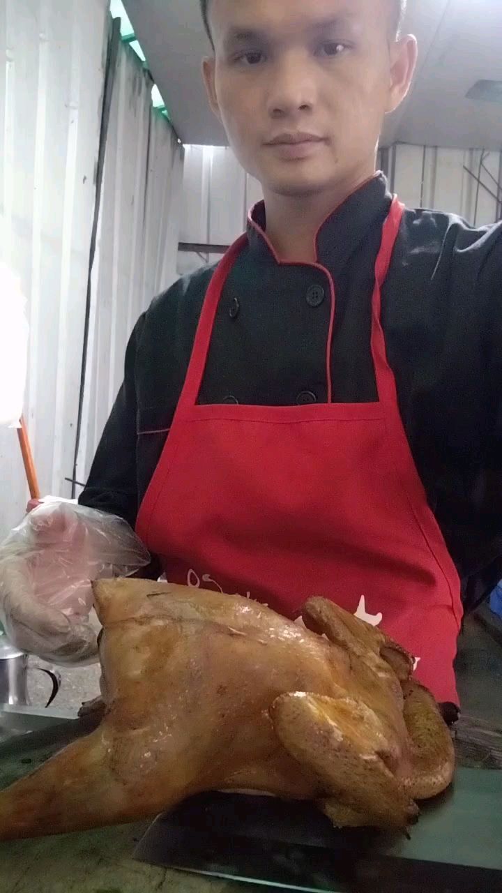 又到砍鸡的时刻,太和脆皮烧鸡