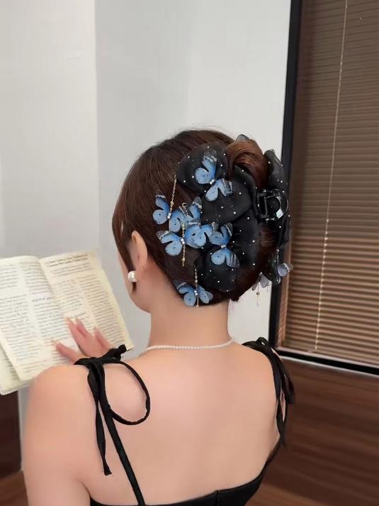 蝴蝶流苏步步生姿,新中式抓夹盘发,轻松打造高颅顶显发量
