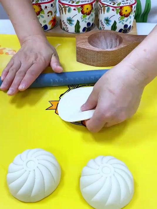 手残党的福音来喽 包子模具 皮薄馅大