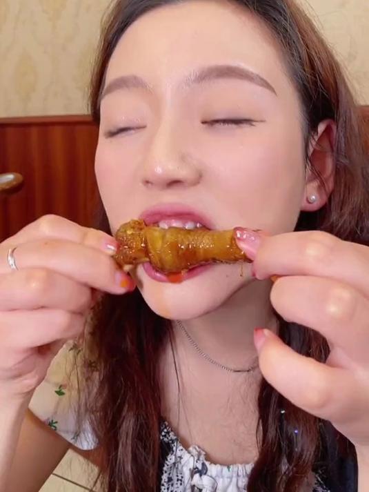 不土不吃的土菜馆，都是村里来的好食材~用得菜 都是老板娘自己家种的#美食推荐官#