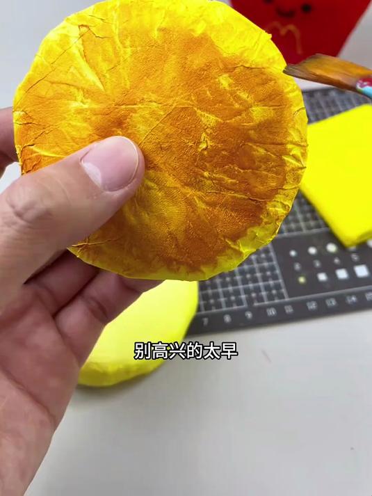 哈哈这自制的汉堡捏捏跟真的也太像啦!