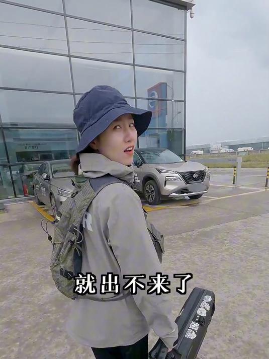 帅小伙带女友远赴内蒙古边境,寻找稀有绝美神仙鱼种