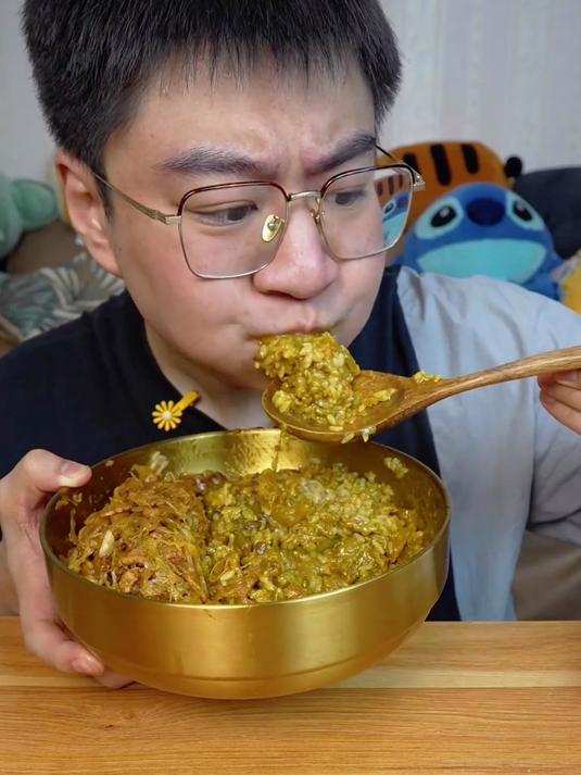 卤肉虎皮尖椒酸菜炒肉咖喱肥牛肉汤神仙鸡拌饭