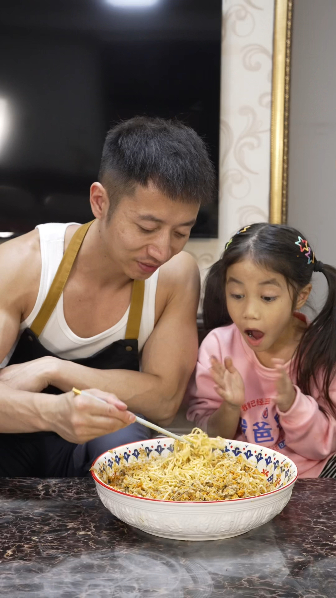 方便面这样吃?这香味谁顶得住啊?