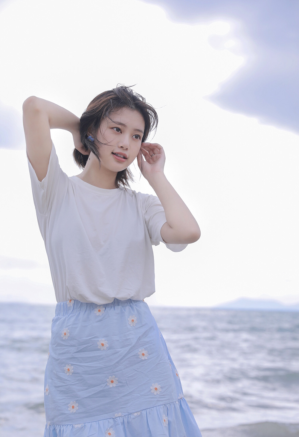 浅蓝的大海-六色网