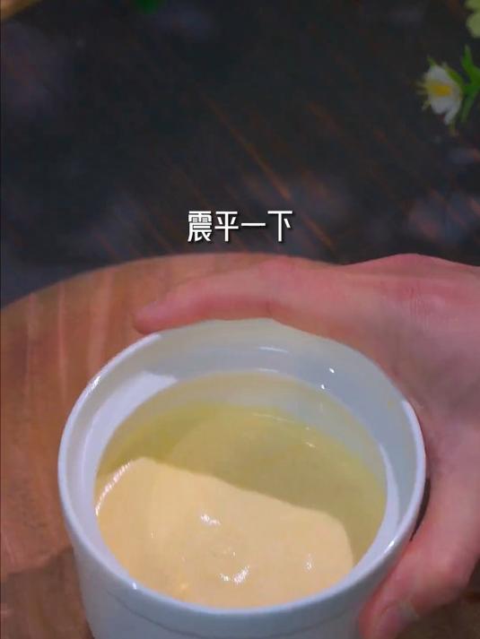 小米别再煮粥吃了,做成这样的蒸糕,松软香甜,宝宝爱吃