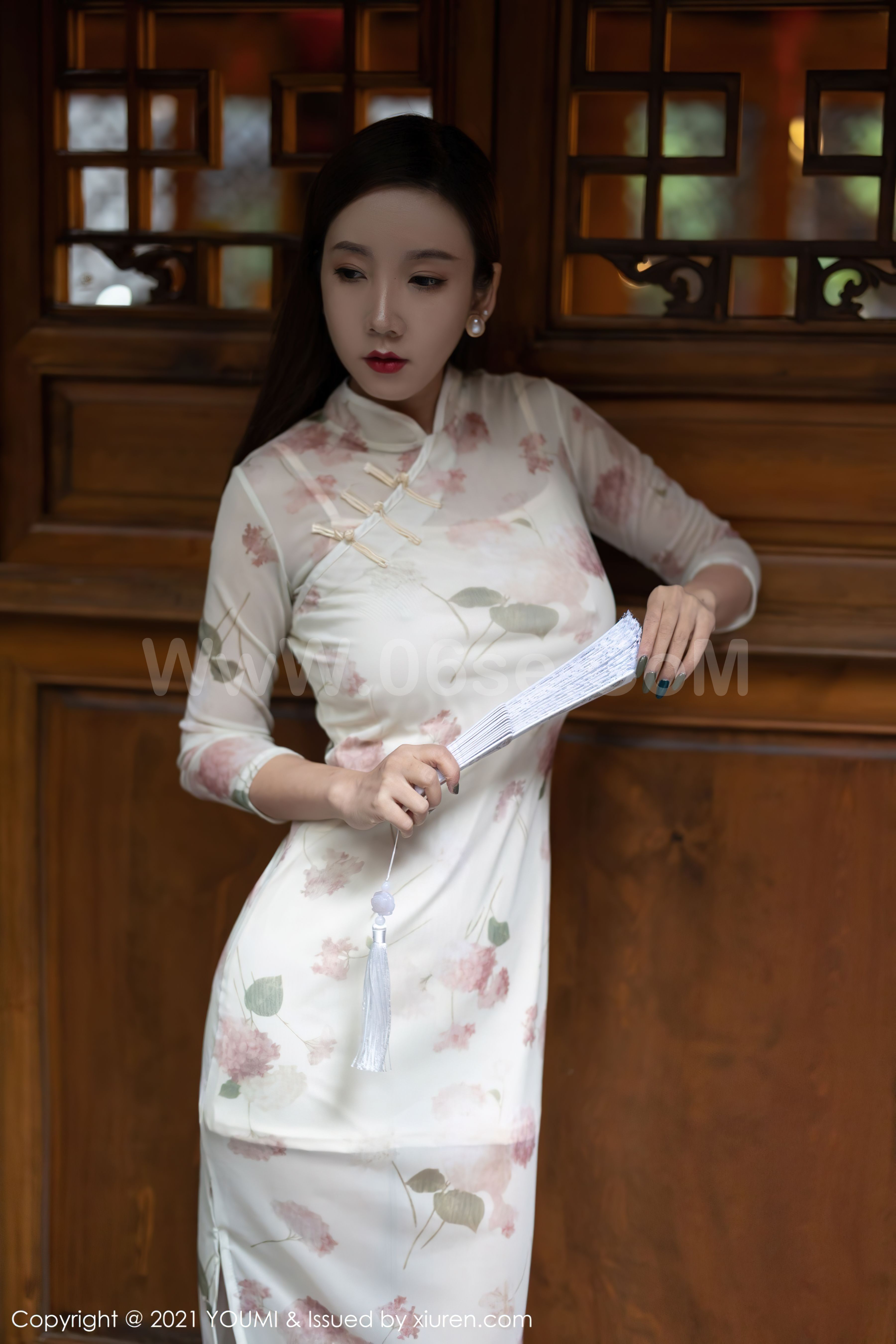 图片[4]-YouMi Vol.732 Ai Jing Xiang (艾静香)-六色网