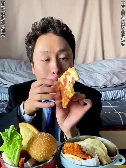 记录食堂员工餐218天，今天的早餐都是硬菜哈哈哈