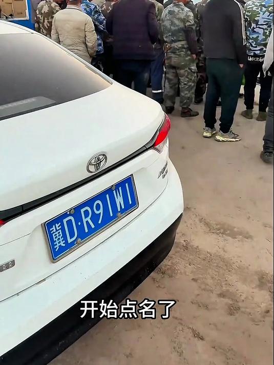 没有木耳了，就要了一份蘑菇牛肉盖浇饭 味道也不错