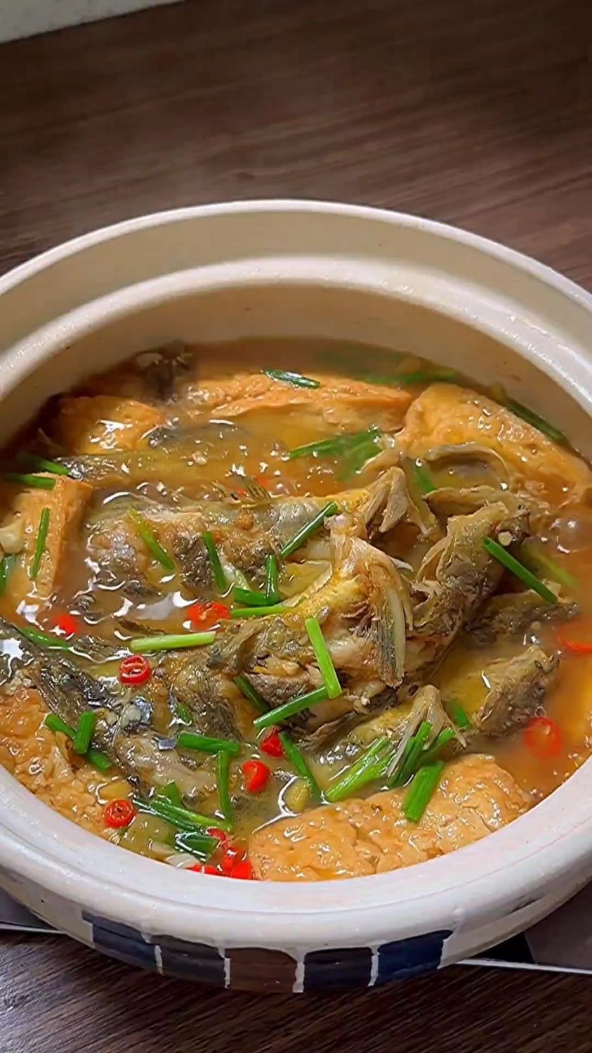 黄骨鱼炖豆腐的家常做法