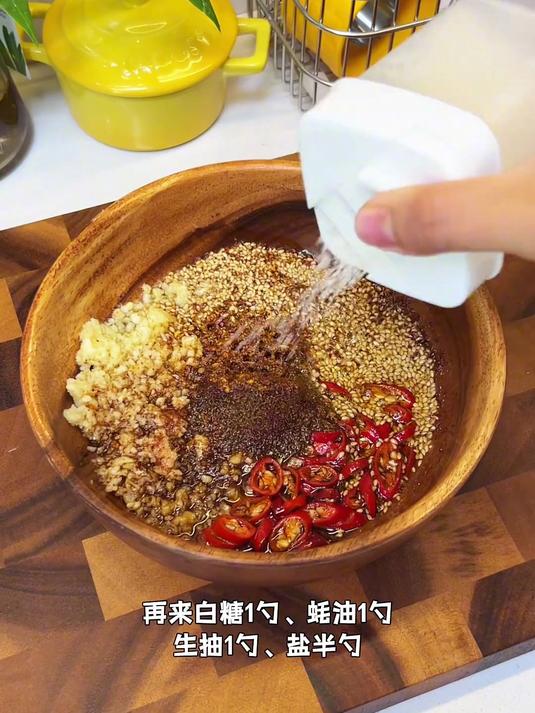 夜宵餐单 -烧烤拼盘 -香辣烤猪蹄 -汉堡炸鸡 -柠檬饮