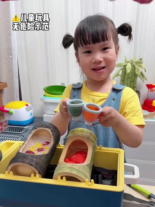 先来份竹筒饭，再来个竹筒鸡，美滋滋～