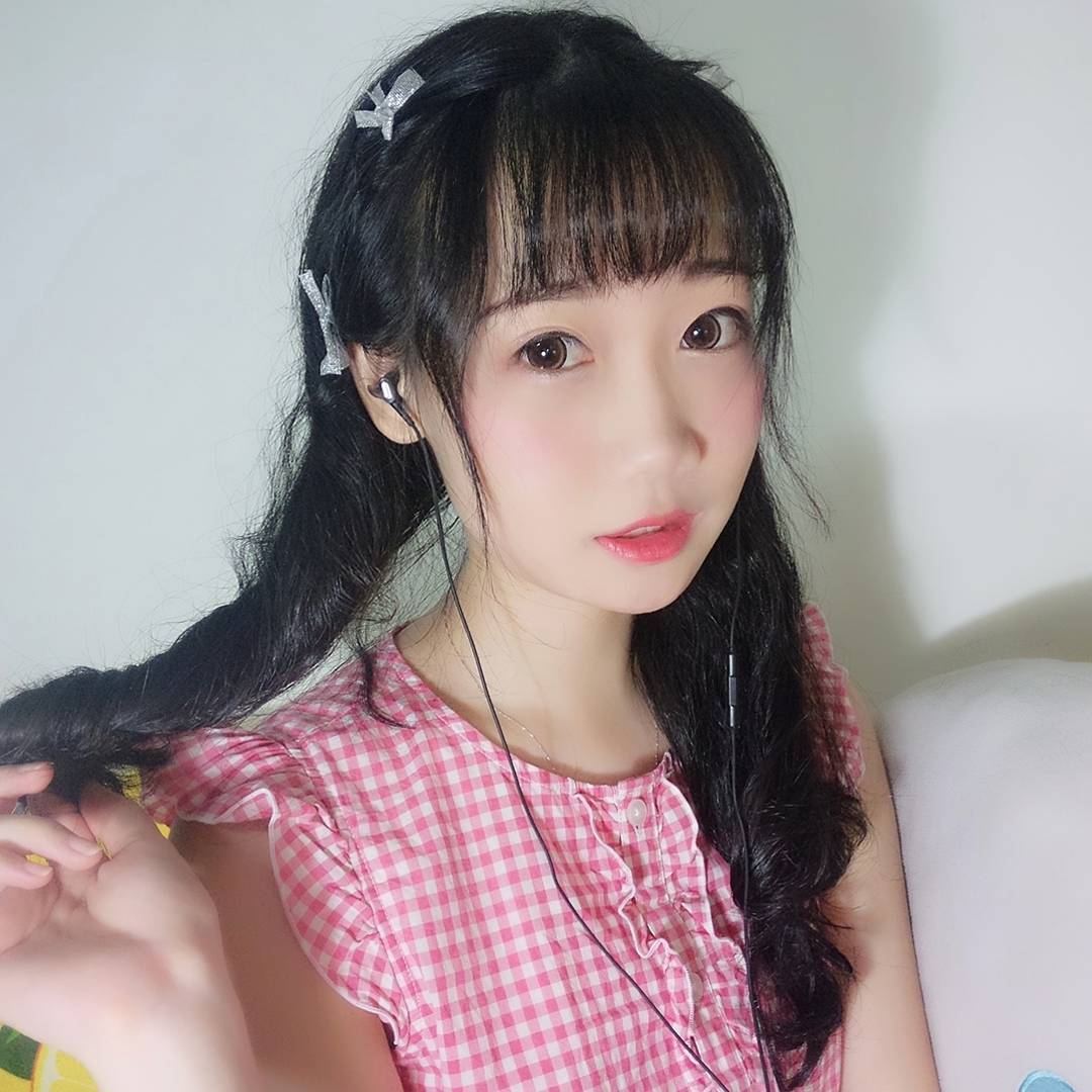 图片[306]-焖焖碳 NO.001 – 微博图片视频打包合集[1459P+98V657M]-六色网