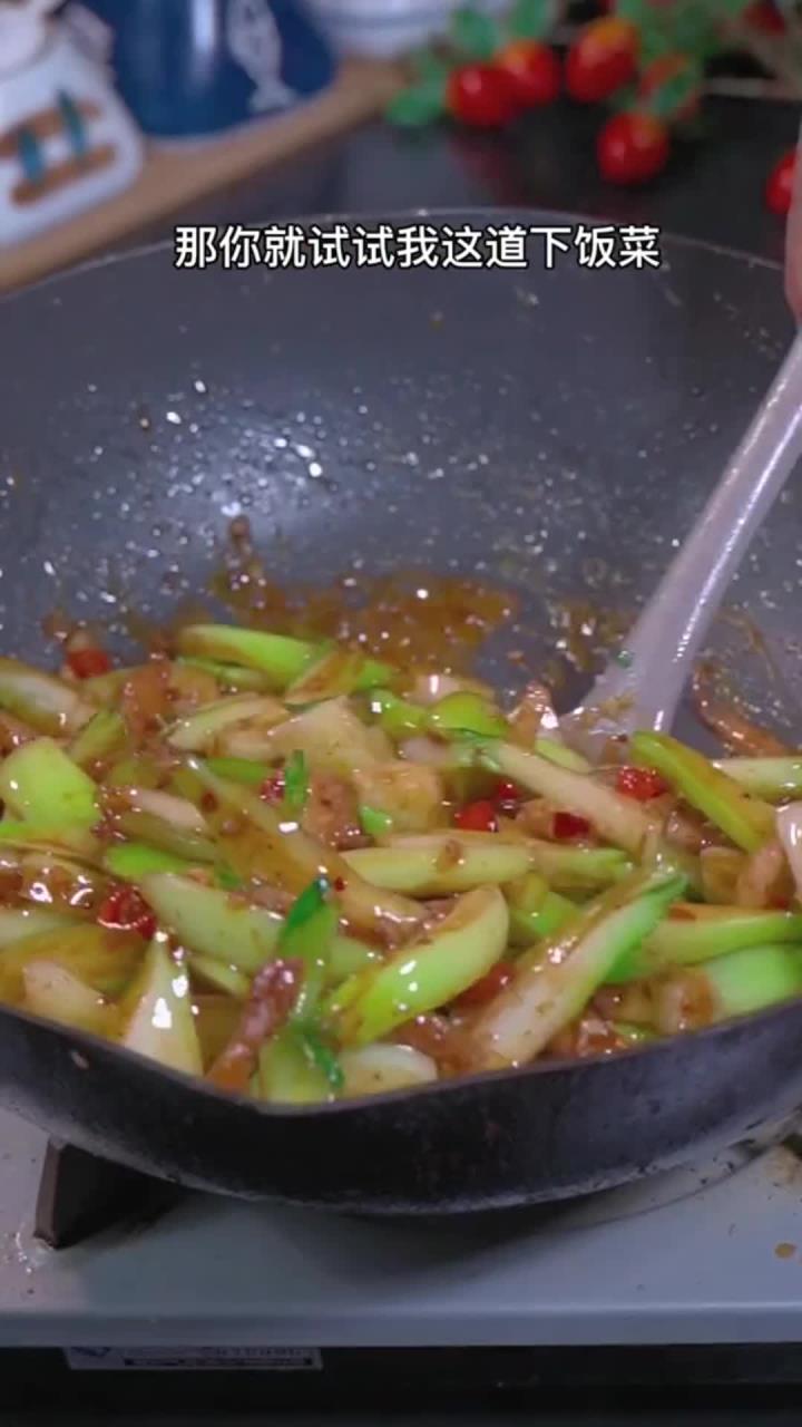 冬季,露天矮脚大青菜这样做,真比肉还好吃,都是妈妈的味道