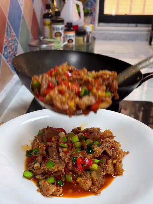 好吃不过家常菜，这个农家小炒肉味道绝了