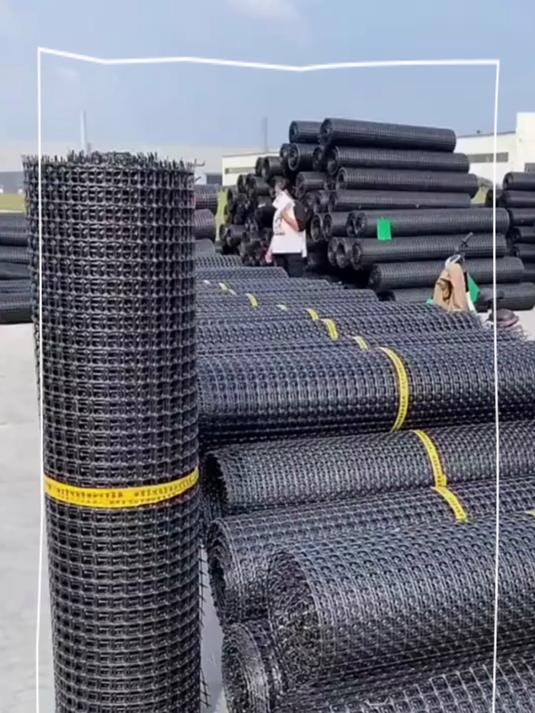 养殖圈地围栏 家禽养殖围栏网 鱼塘防护网 塑料围栏网