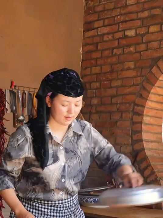 在家做包子超简单!今天安排胡萝卜包子,新手也能拿捏～