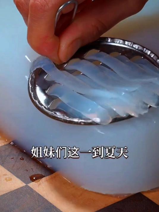 夏天想吃凉粉你就这样做法