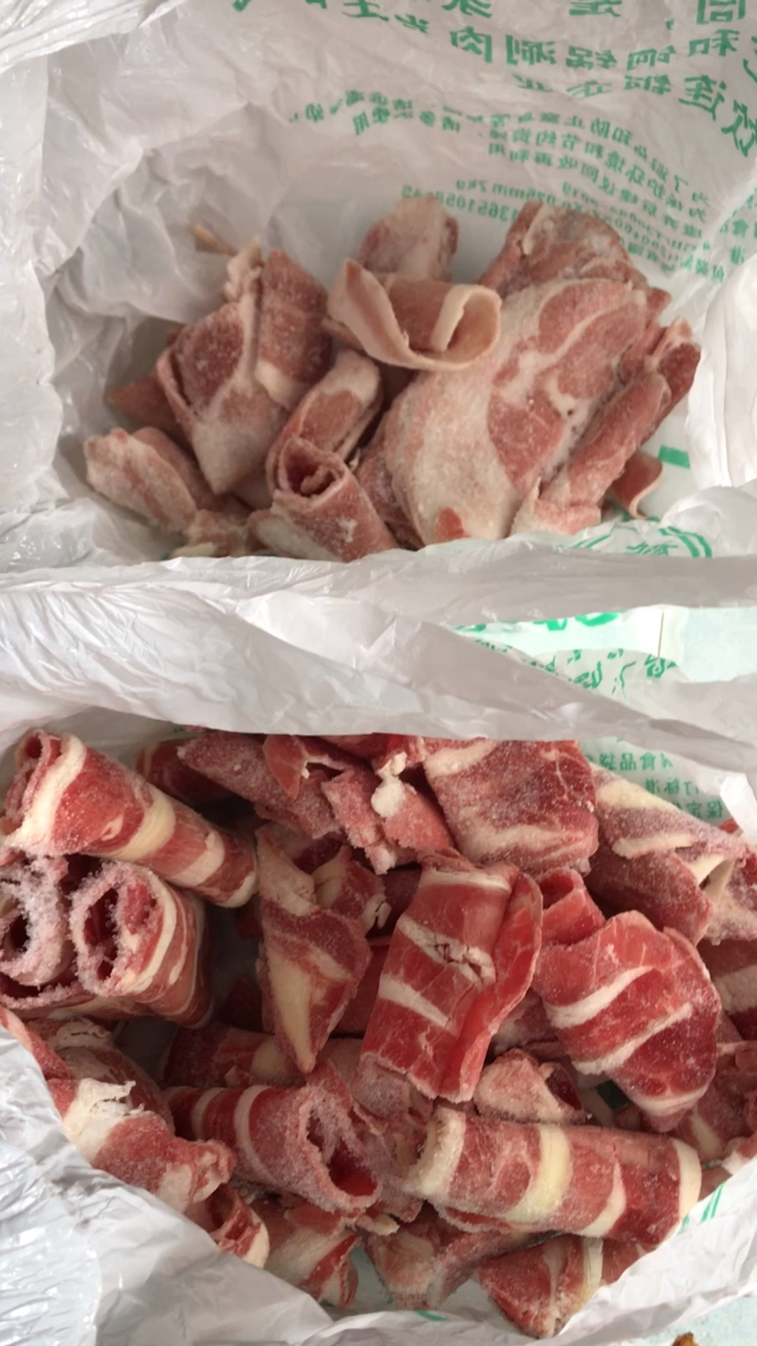 如何区分肥牛卷和羊肉卷