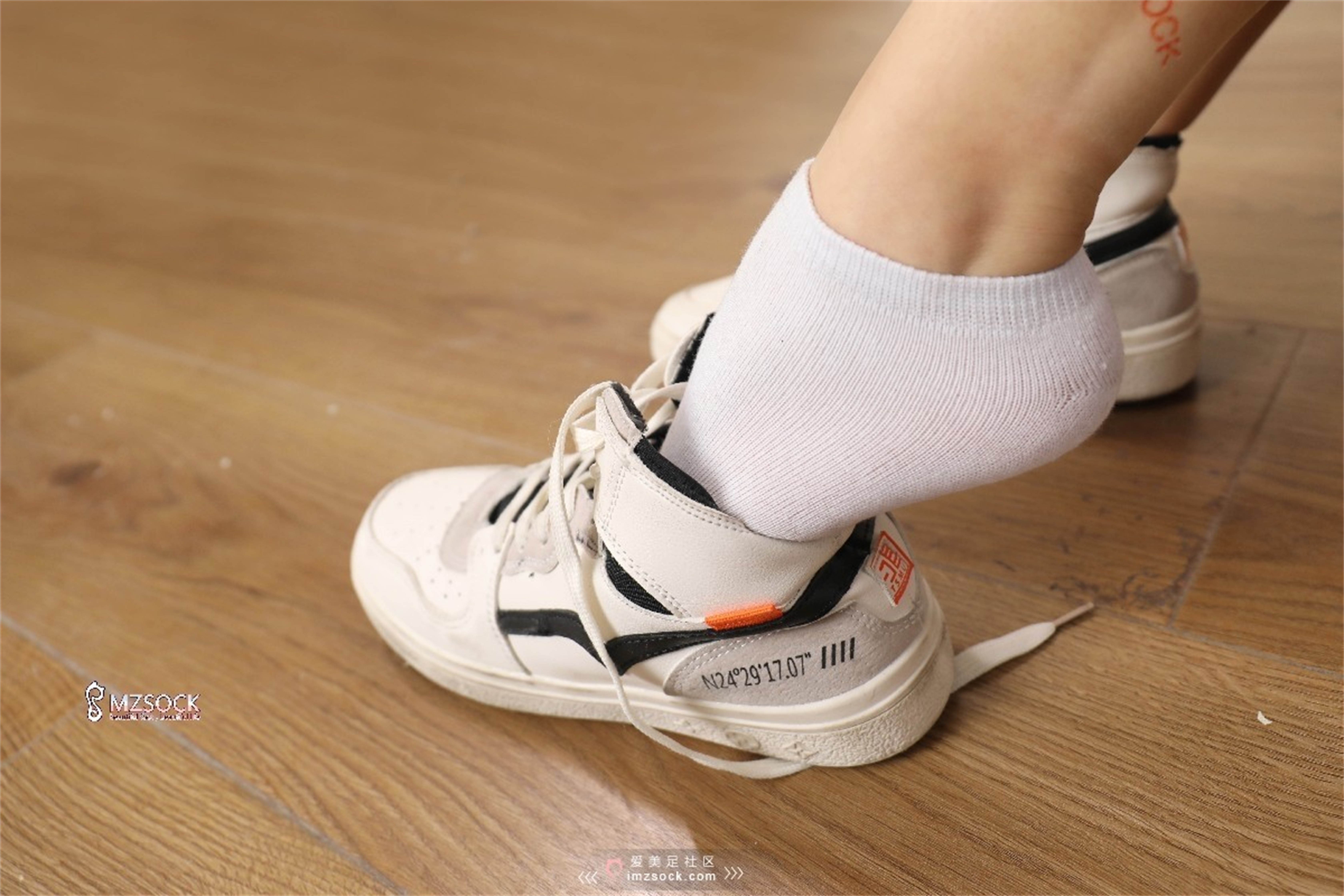图片[12]-[MZSOCK]爱美足 NO.070 Ella![84P201M]-六色网