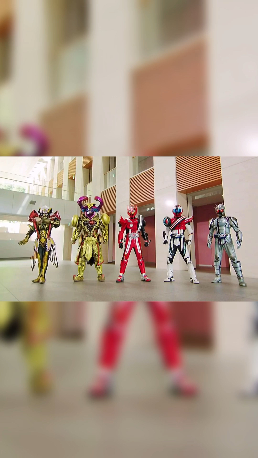 反派和假面骑士一起对敌