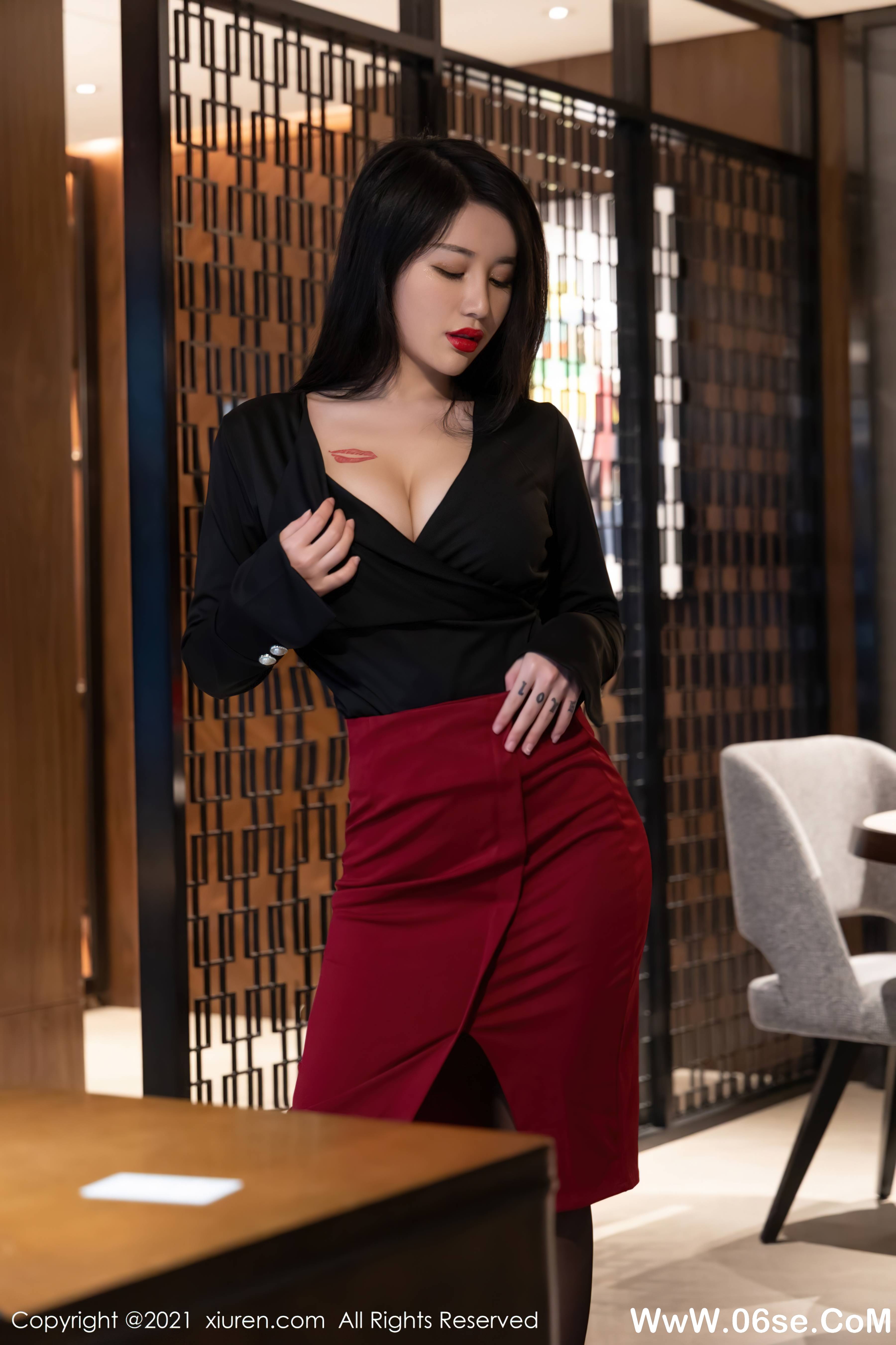 图片[16]-[XIUREN秀人网] 2021.11.01 NO.4143 美七[63+1P606M]-六色网