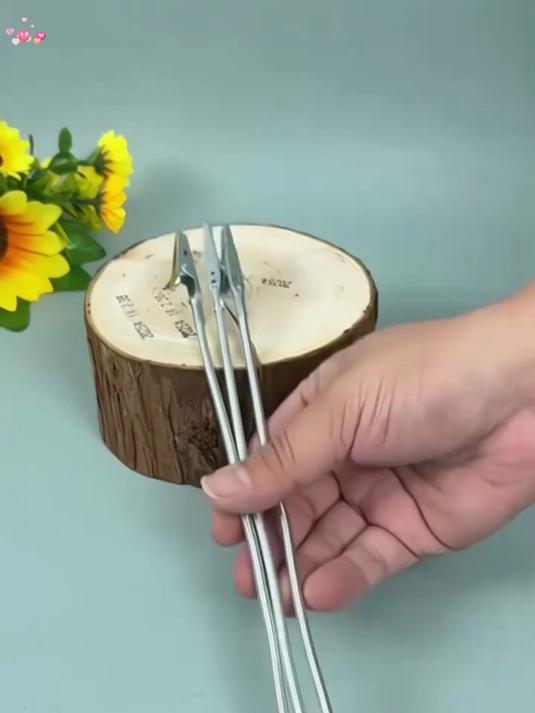 金属鳄鱼夹真万能!夹蚊香防风吹,修电路夹线超稳当!