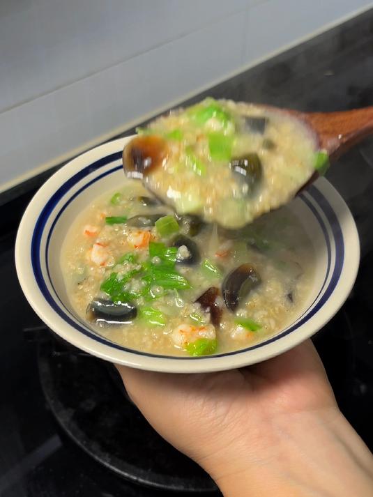 身材管理期又一个人吃饭就做这个燕麦粥吧,3分钟搞定