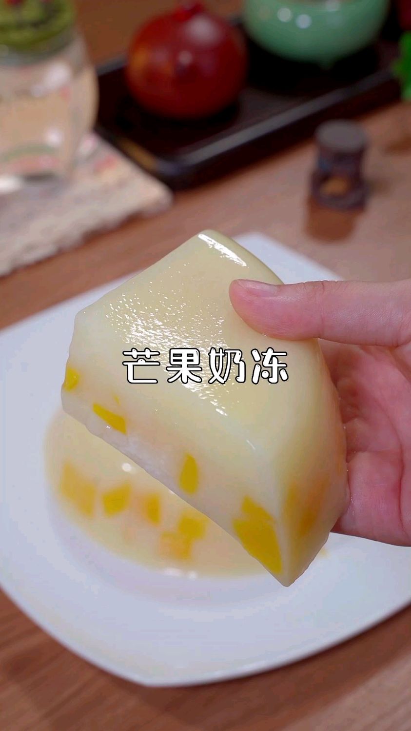 放暑假了,一定要给孩子安排这个芒果奶冻!#白凉粉的100种做法#芒果奶冻#夏日甜品