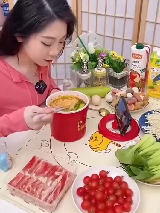 一个人住准备一个小电煮锅,平时能煮面熬粥,功率小,很方便