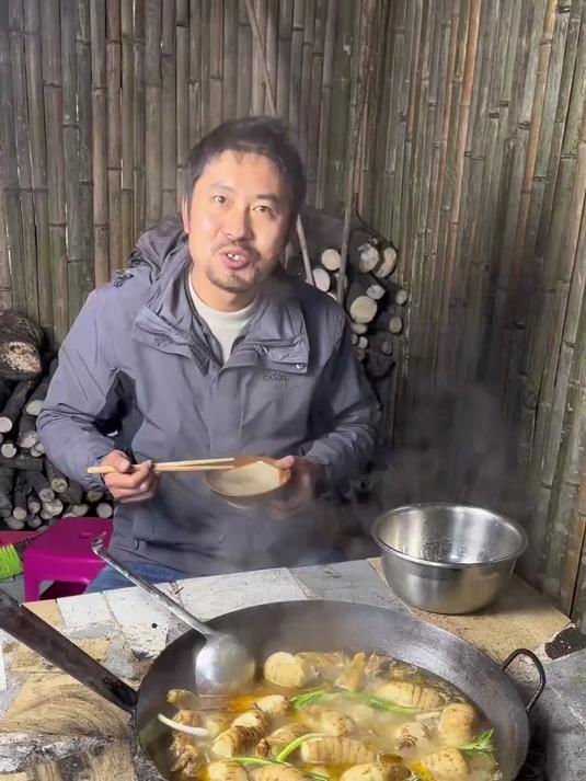 入冬三分寒,现在正是吃天麻的好时候,顿一锅汤营养又滋补!