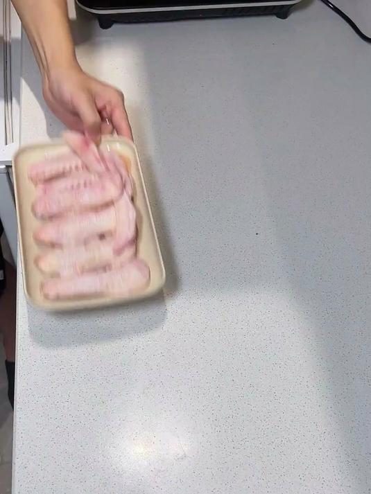 今日菜单:卤鸭货 ●