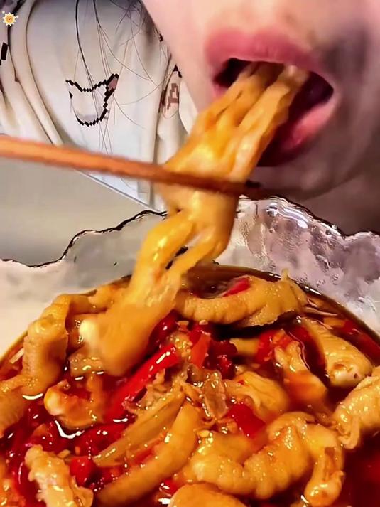 酸辣无骨鸡爪太绝了！爽口开胃超过瘾，下酒配饭都上头！